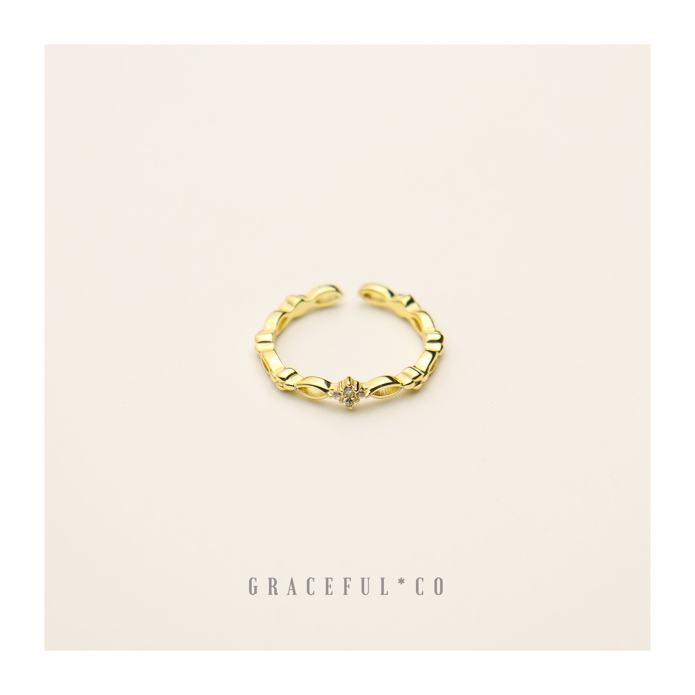 Crystal Structured Crown Ring - Gracefulandco