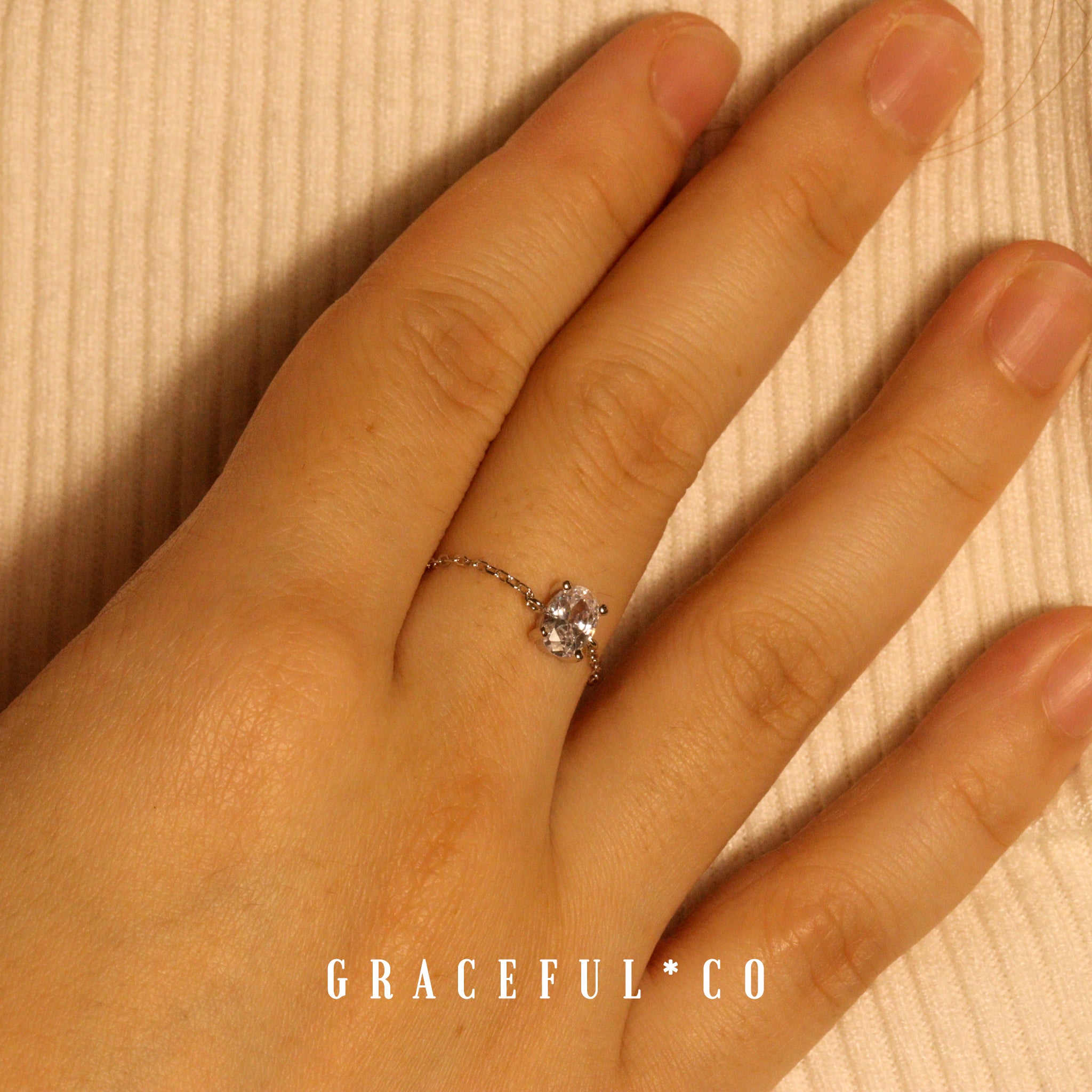 Silver Diamond Radiance Chain Ring - Gracefulandco