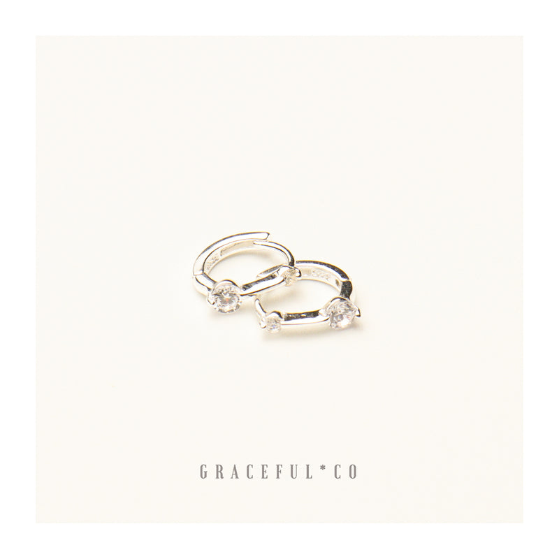 Pair of One Gold-plated and One Sterling Silver Band Rings - Graceful Duo