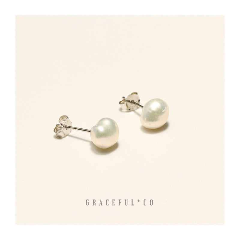 Dainty Baroque Pearl Stud Earrings