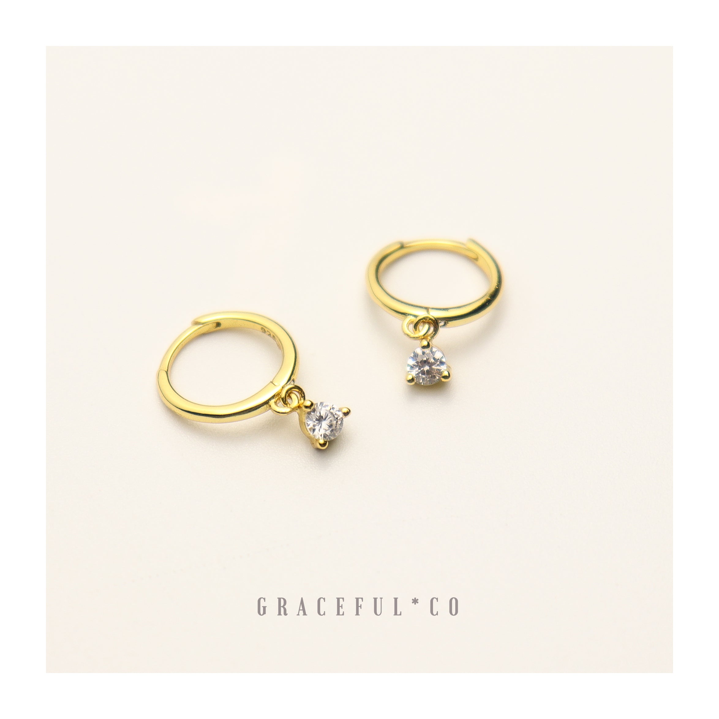 Minimalist Diamond Shape Hoop Earrings - Gracefulandco