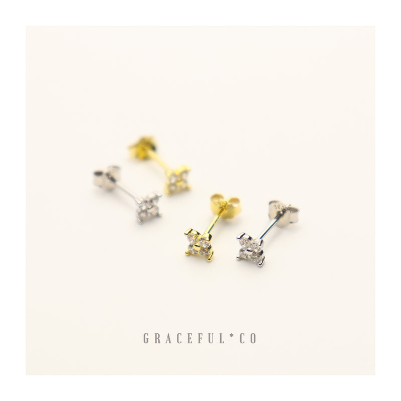 Tiny Lucky Clover Stud Earrings - Gracefulandco