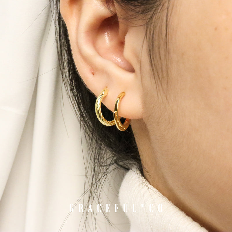 Roman Triangle Hoop Earrings - Gracefulandco